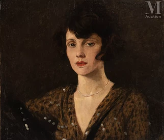 Portrait de femme au collier de perles